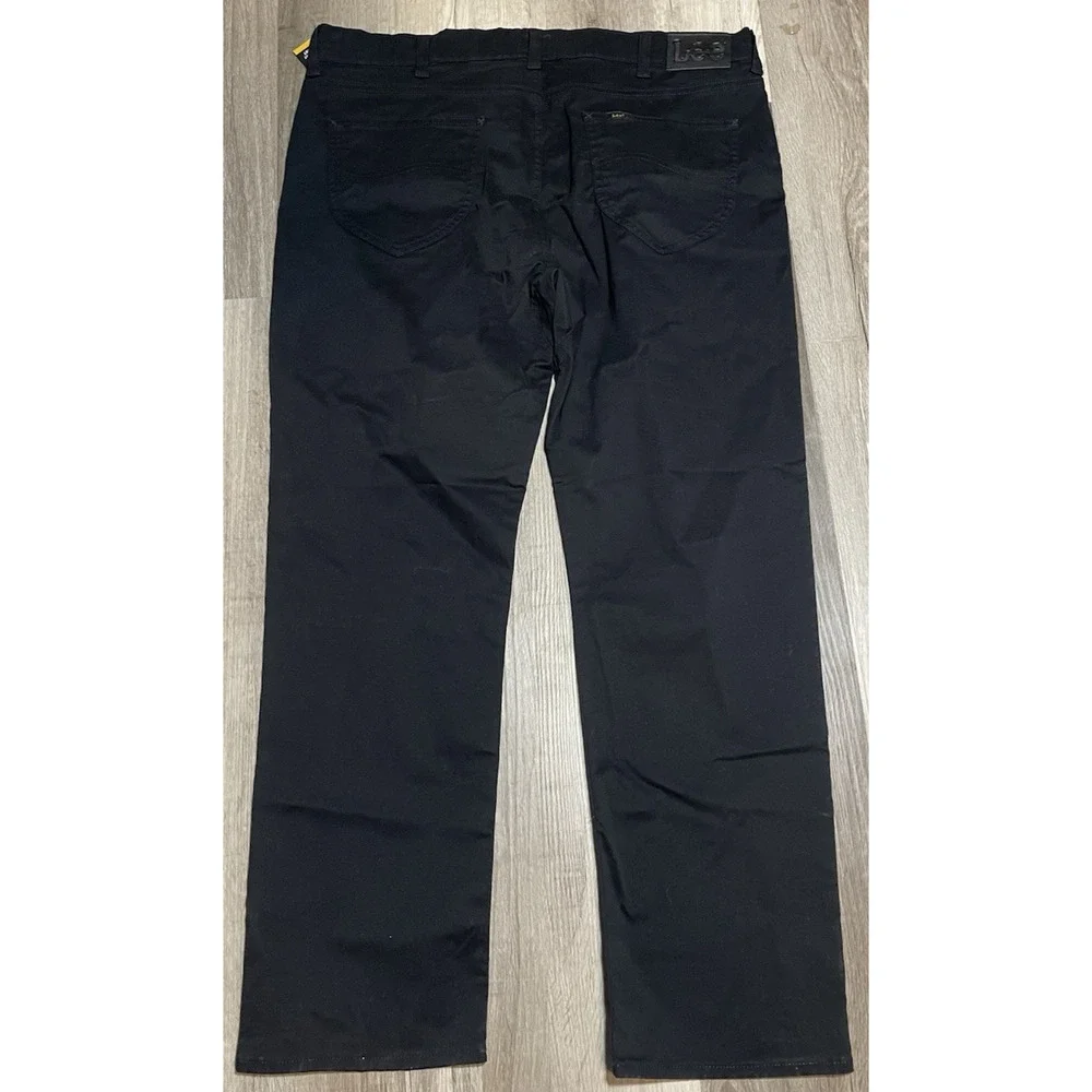 Lee Men's Black Regular Fit Straight Leg 5-Pocket Twill Pants Size 38x30 NEW